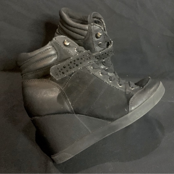 Call It Spring Wedge Heels - Picture 1 of 3